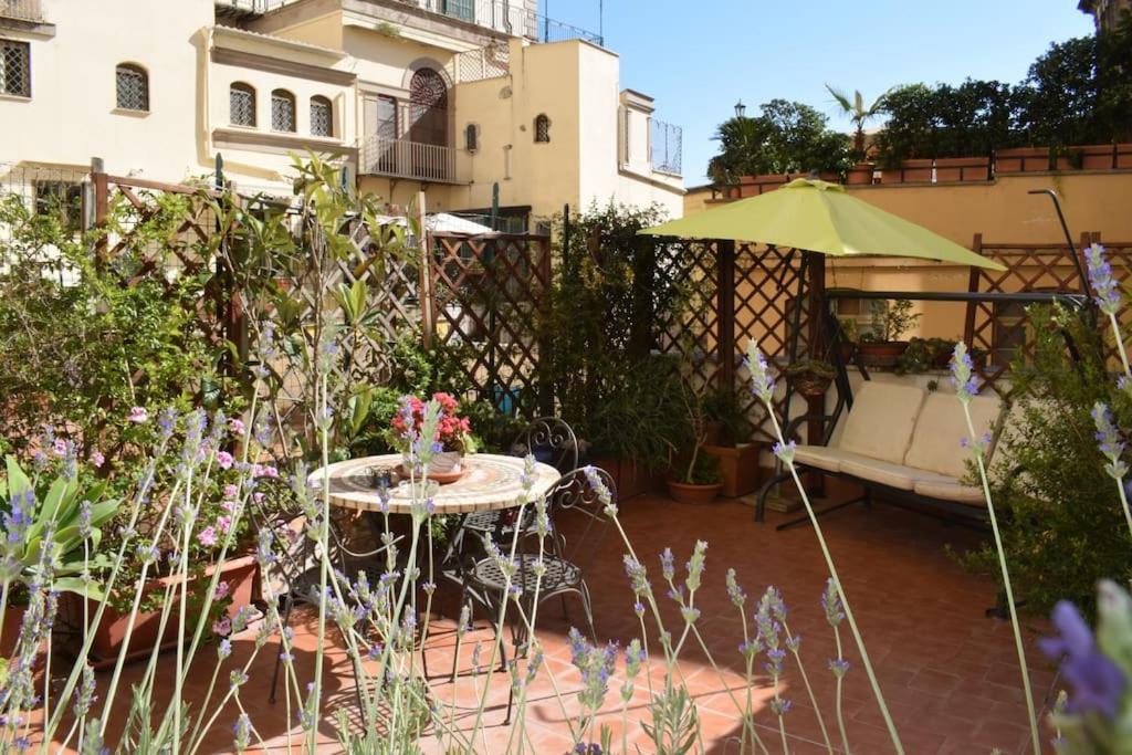 Terrace Flat In Appartement